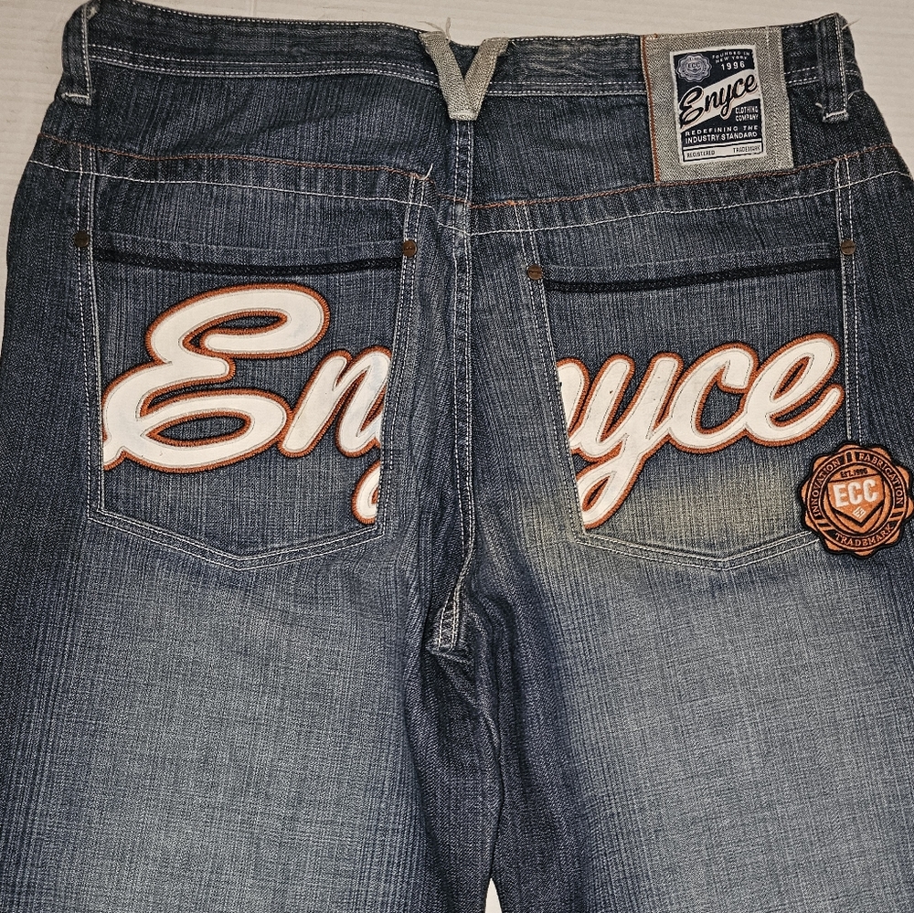 Enyce distressed blue jeans. Size 38x32